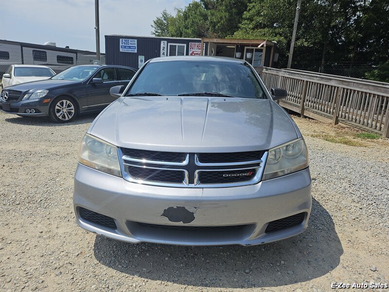 2013 Dodge Avenger SE  