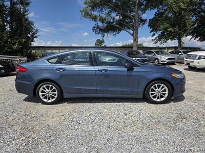 2019 Ford Fusion SE   - Photo 3 - Garner, NC 27529