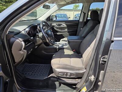 2018 Chevrolet Traverse LT Cloth - Photo 8 - Garner, NC 27529