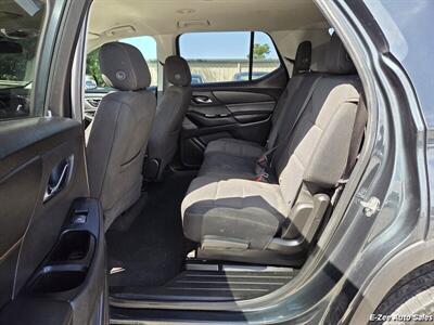 2018 Chevrolet Traverse LT Cloth - Photo 11 - Garner, NC 27529