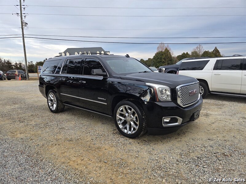 2017 GMC Yukon XL Denali  