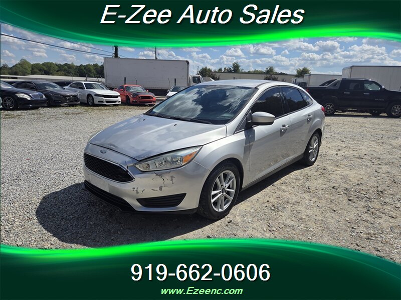 2018 Ford Focus SE   - Photo 1 - Garner, NC 27529