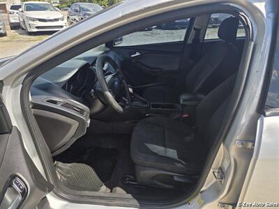 2018 Ford Focus SE   - Photo 7 - Garner, NC 27529