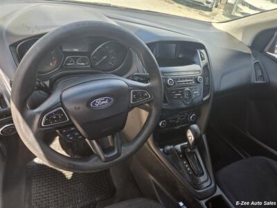 2018 Ford Focus SE   - Photo 8 - Garner, NC 27529