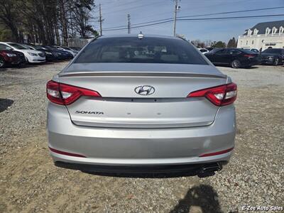 2017 Hyundai SONATA   - Photo 6 - Garner, NC 27529
