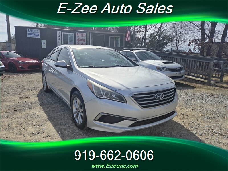 2017 Hyundai SONATA   - Photo 1 - Garner, NC 27529