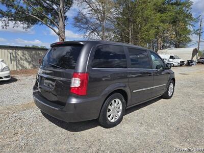 2016 Chrysler Town & Country Touring - Photo 4 - Garner, NC 27529