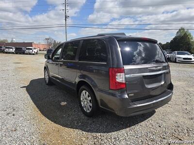 2016 Chrysler Town & Country Touring - Photo 5 - Garner, NC 27529