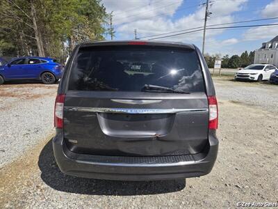 2016 Chrysler Town & Country Touring - Photo 6 - Garner, NC 27529