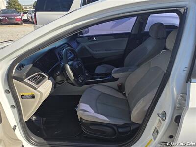 2017 Hyundai SONATA SE - Photo 7 - Garner, NC 27529