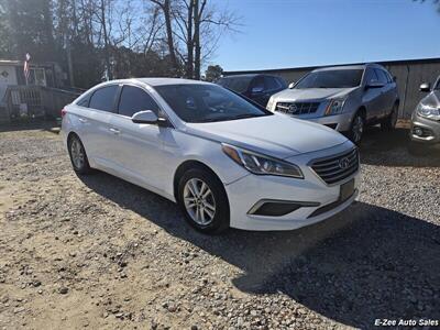 2017 Hyundai SONATA SE - Photo 2 - Garner, NC 27529