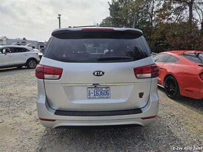 2016 Kia Sedona L - Photo 6 - Garner, NC 27529