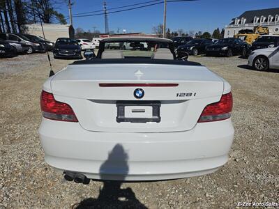 2011 BMW 128i   - Photo 6 - Garner, NC 27529