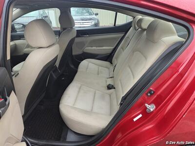 2017 Hyundai ELANTRA SE   - Photo 9 - Garner, NC 27529