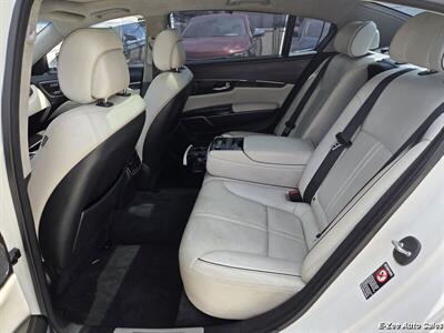 2015 Kia K900 Luxury   - Photo 9 - Garner, NC 27529