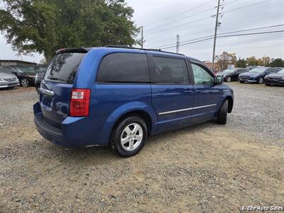 2010 Dodge Grand Caravan SXT   - Photo 4 - Garner, NC 27529