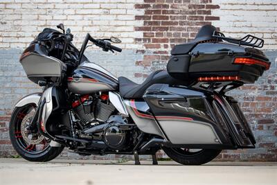 2022 Harley-Davidson Custom FLTRK   - Photo 3 - Orlando, FL 32820