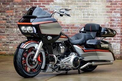 2021 Harley-Davidson Custom CUSTOM ROAD GLIDE   - Photo 2 - Orlando, FL 32820