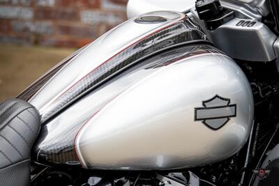 2021 Harley-Davidson Custom FLTRX CUSTOM ROAD GLIDE  SILVER BULLET - Photo 9 - Orlando, FL 32820