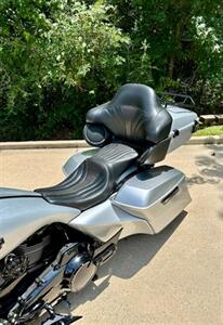 2018 Harley-Davidson Custom ROAD GLIDE SPECIAL   - Photo 16 - Orlando, FL 32820