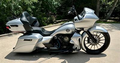 2018 Harley-Davidson Custom ROAD GLIDE SPECIAL   - Photo 1 - Orlando, FL 32820