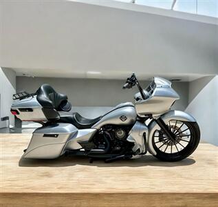 2018 Harley-Davidson Custom ROAD GLIDE SPECIAL   - Photo 15 - Orlando, FL 32820