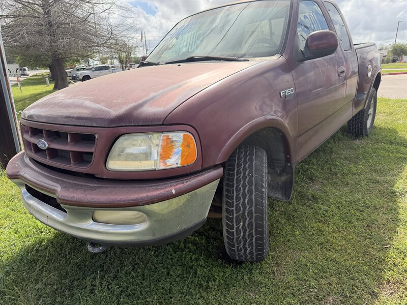 1997 Ford F-150 XL 3dr XL   - Photo 1 - Houston, TX 77082