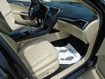 2016 Ford Fusion SE   - Photo 15 - Houston, TX 77082