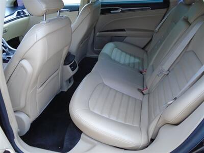 2016 Ford Fusion SE   - Photo 16 - Houston, TX 77082