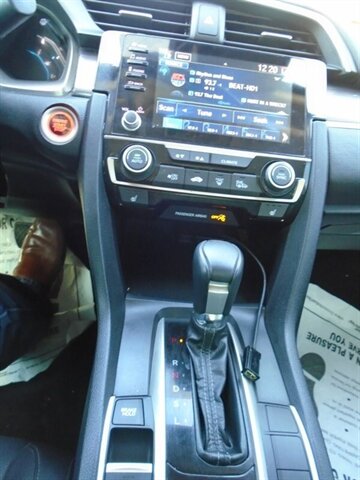 2021 Honda Civic EX-L - Photo 18 - Houston, TX 77082