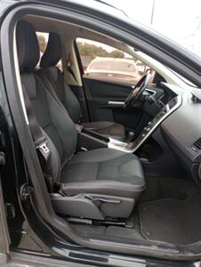 2011 Volvo XC60 3.2   - Photo 29 - Houston, TX 77082