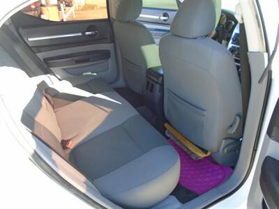 2010 Dodge Charger SXT - Photo 12 - Houston, TX 77082
