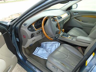 2001 Jaguar S-Type 4.0   - Photo 11 - Houston, TX 77082