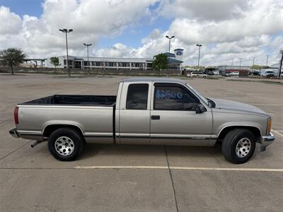 1998 GMC Sierra 1500 SL   - Photo 4 - Houston, TX 77082