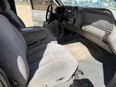 1998 GMC Sierra 1500 SL   - Photo 10 - Houston, TX 77082