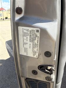 1998 GMC Sierra 1500 SL   - Photo 15 - Houston, TX 77082