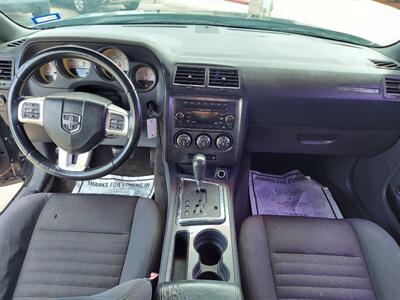 2012 Dodge Challenger SXT   - Photo 16 - Houston, TX 77082