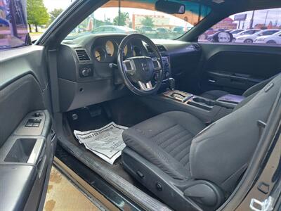 2012 Dodge Challenger SXT   - Photo 14 - Houston, TX 77082