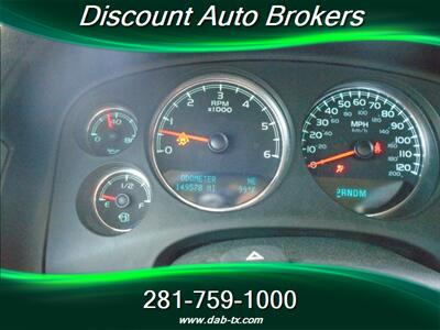2010 Chevrolet Avalanche LS   - Photo 15 - Houston, TX 77082