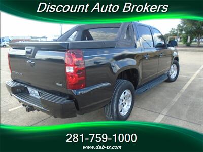 2010 Chevrolet Avalanche LS   - Photo 5 - Houston, TX 77082