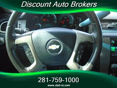 2010 Chevrolet Avalanche LS   - Photo 13 - Houston, TX 77082