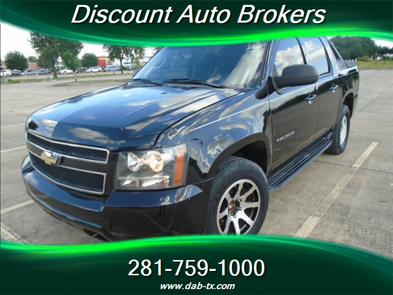 2010 Chevrolet Avalanche LS   - Photo 1 - Houston, TX 77082