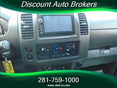 2006 Nissan Frontier SE SE 4dr Crew Cab - Photo 19 - Houston, TX 77082