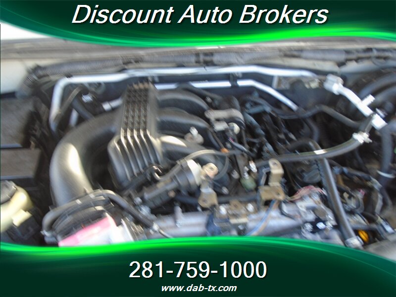 2006 Nissan Frontier SE SE 4dr Crew Cab - Photo 25 - Houston, TX 77082