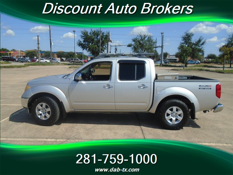 2006 Nissan Frontier SE SE 4dr Crew Cab - Photo 11 - Houston, TX 77082