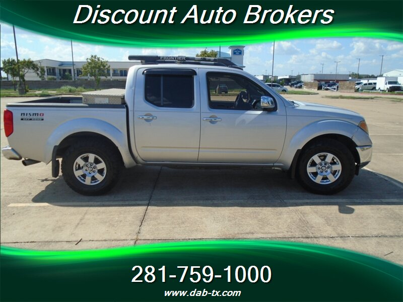 2006 Nissan Frontier SE SE 4dr Crew Cab - Photo 4 - Houston, TX 77082