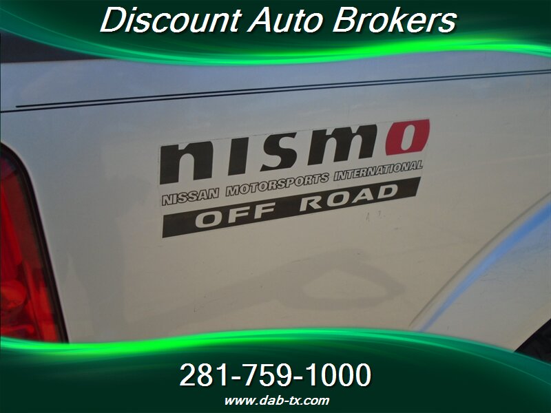 2006 Nissan Frontier SE SE 4dr Crew Cab - Photo 8 - Houston, TX 77082