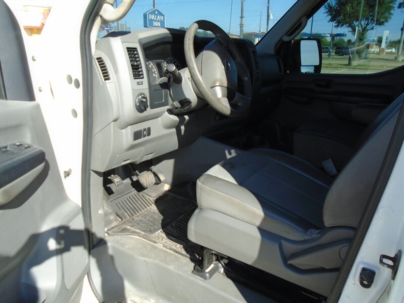 2013 Nissan NV 1500 S - Photo 9 - Houston, TX 77082