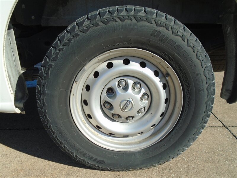 2013 Nissan NV 1500 S - Photo 23 - Houston, TX 77082