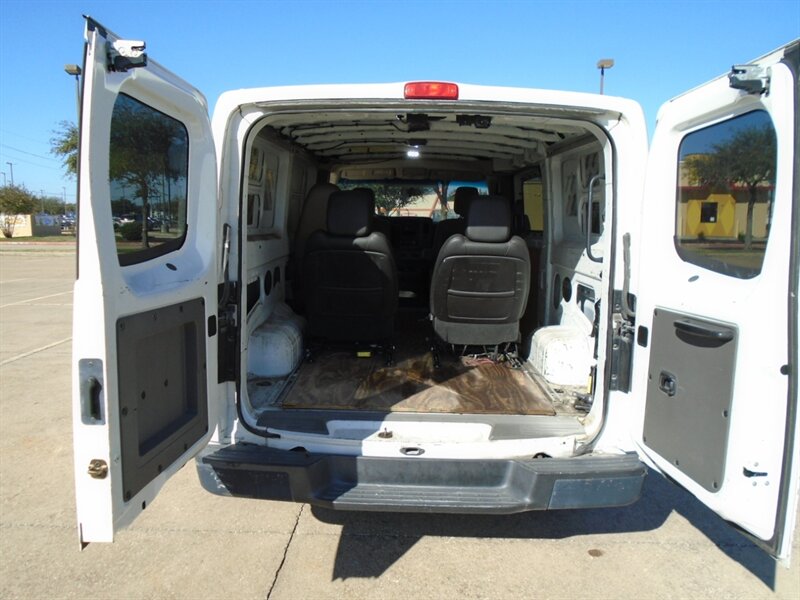 2013 Nissan NV 1500 S - Photo 14 - Houston, TX 77082